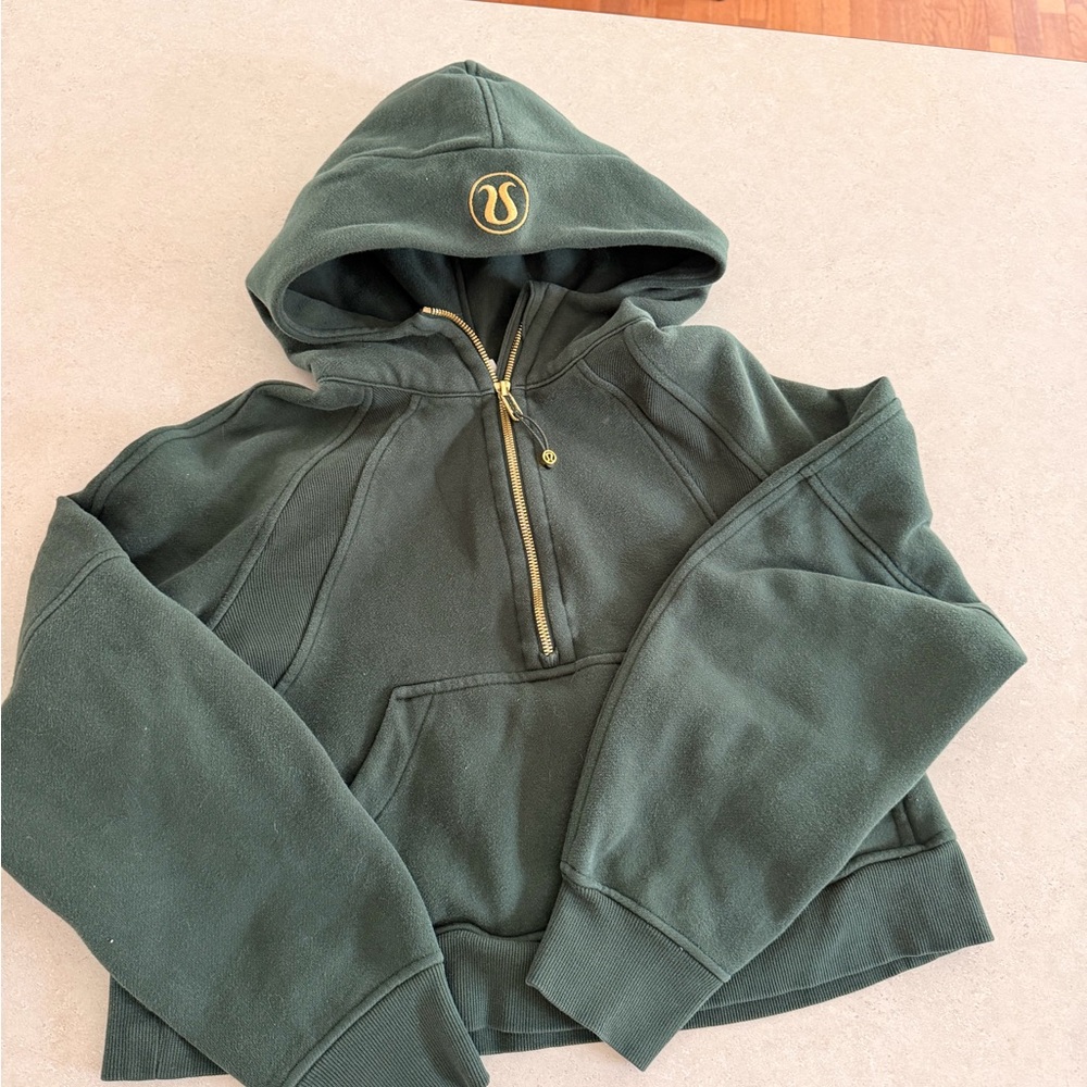 lululemon 1/4 zip Scuba. Dark green.
